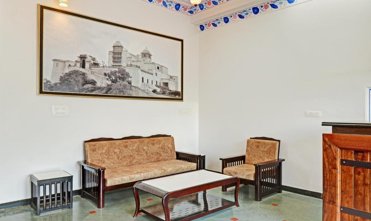 Treebo Khakhri Haveli Hotel อุเดเปอร์ ภายนอก รูปภาพ