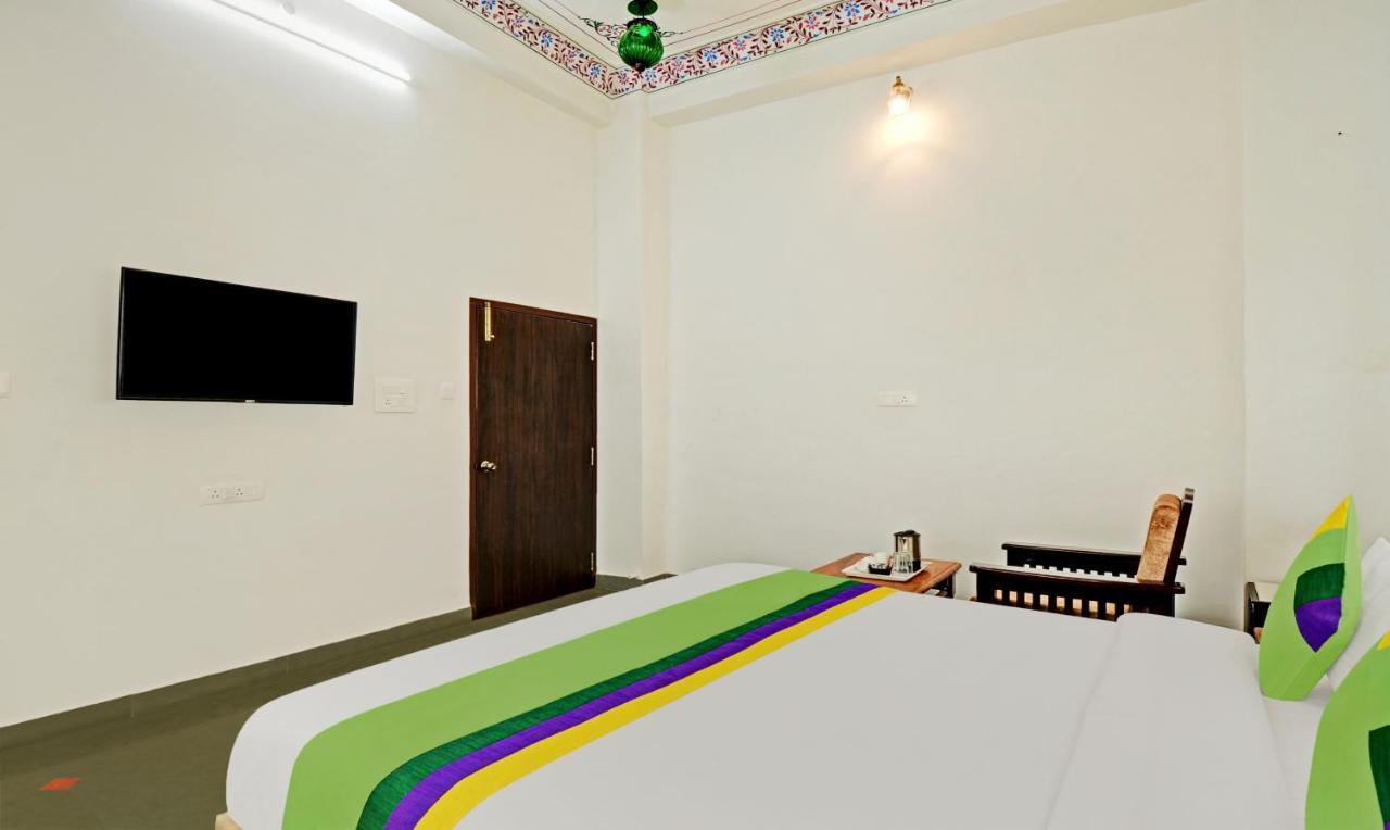 Treebo Khakhri Haveli Hotel อุเดเปอร์ ภายนอก รูปภาพ