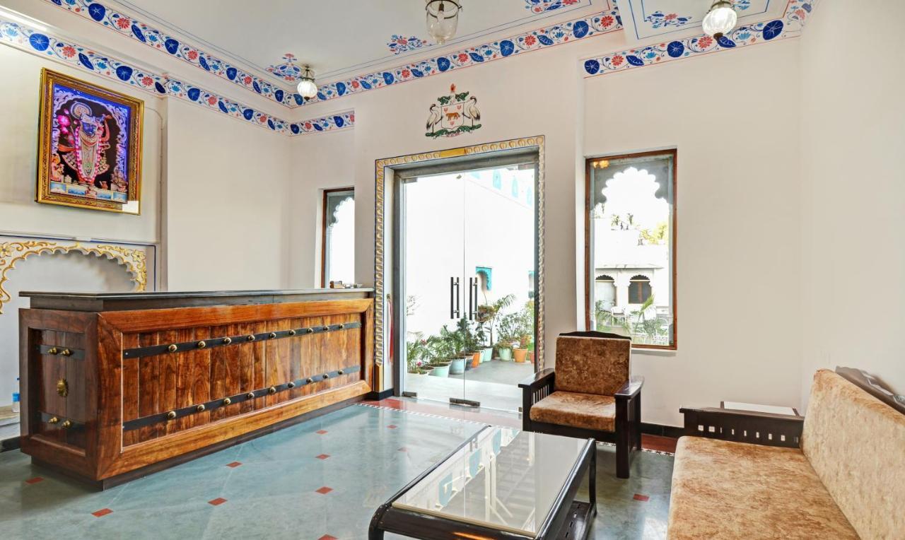 Treebo Khakhri Haveli Hotel อุเดเปอร์ ภายนอก รูปภาพ